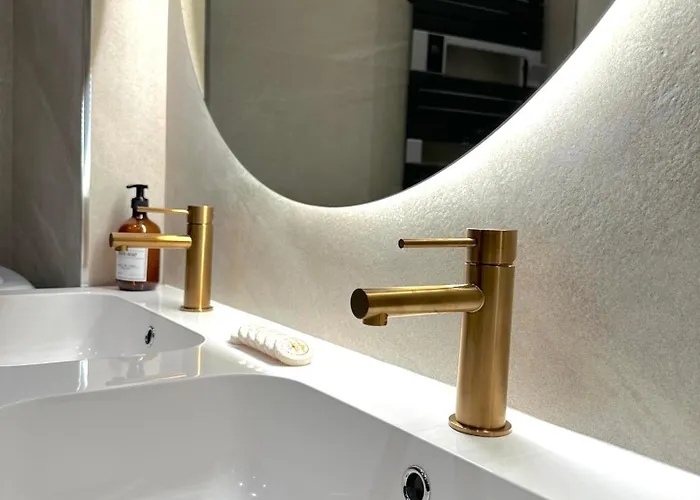 Monaco # - 6 Persons - 2 Bedrooms - Full Renovated - Full Clim - Hypercenter - And Sun * Ментона