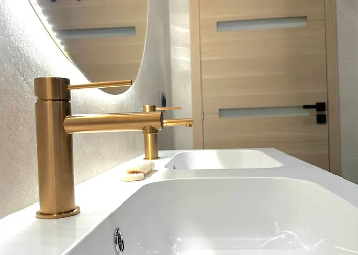 Апартаменты Monaco # - 6 Persons - 2 Bedrooms - Full Renovated - Full Clim - Hypercenter - And Sun