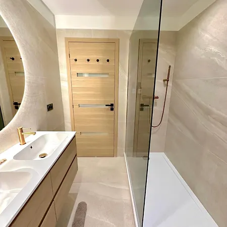 Monaco # - 6 Persons - 2 Bedrooms - Full Renovated - Private Parking - Hypercenter - Clim - And Sun
