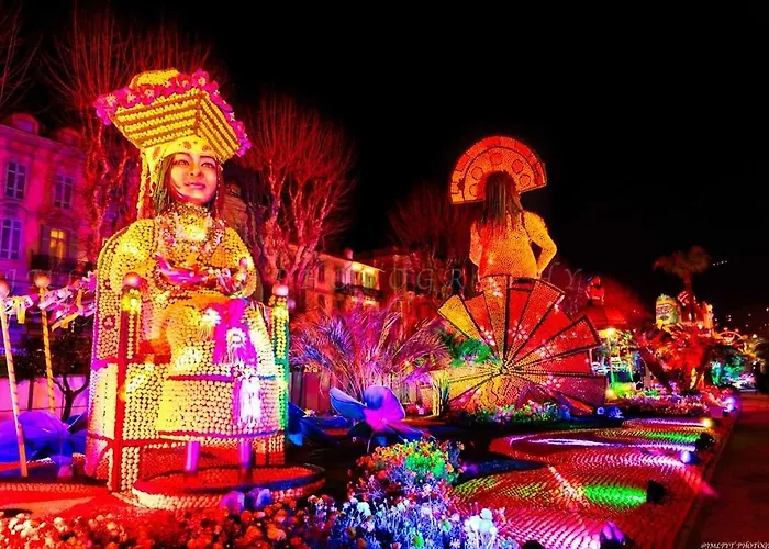 Apartment Monaco # - 6 Persons - 2 Bedrooms - Full Renovated - Full Clim - Hypercenter - And Sun Menton